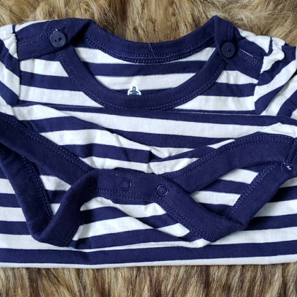 Gap - Picture 4 of 7